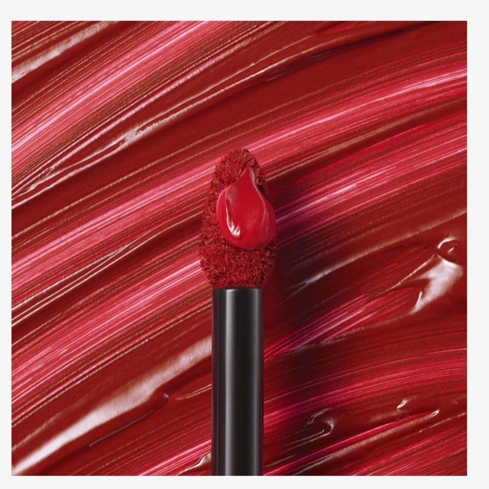 Stila BESO Red Lipstick — Vibrant Red Matte Finish - Picture 4 of 6